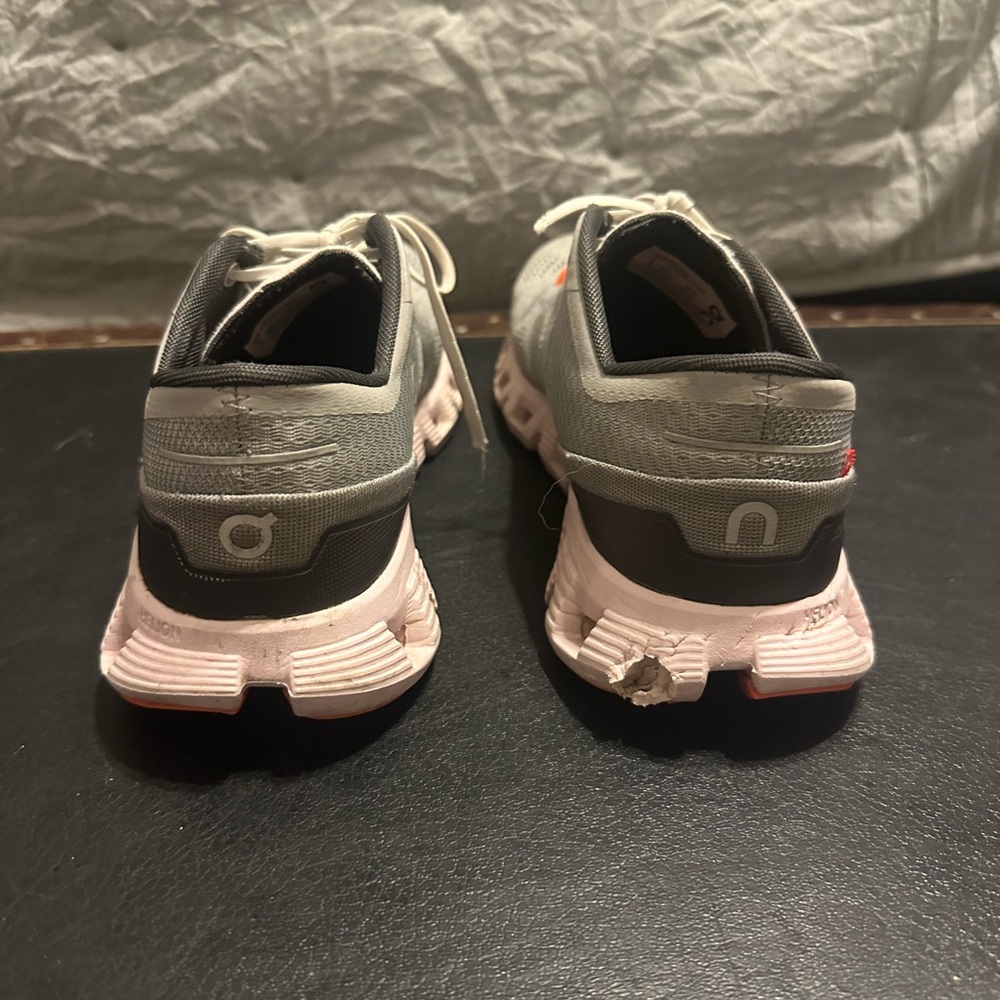 On Running Sneaker - image 5